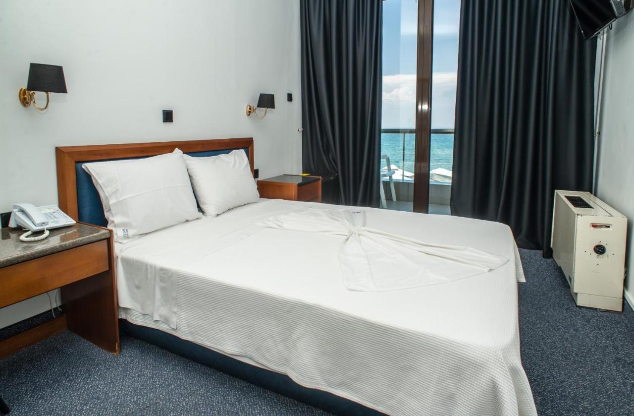 Hotel Aigli Peraía 외부 사진